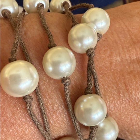 Pearl Accent Brown Cord Bracelet with Toggle Closure 7 1/2 Inches - Picture 2 of 3